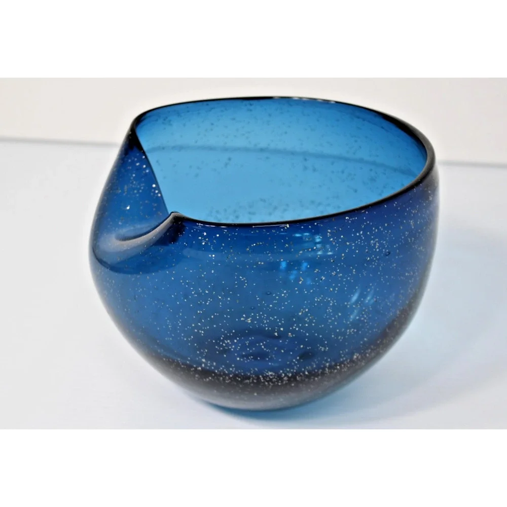 Unbranded glass piece